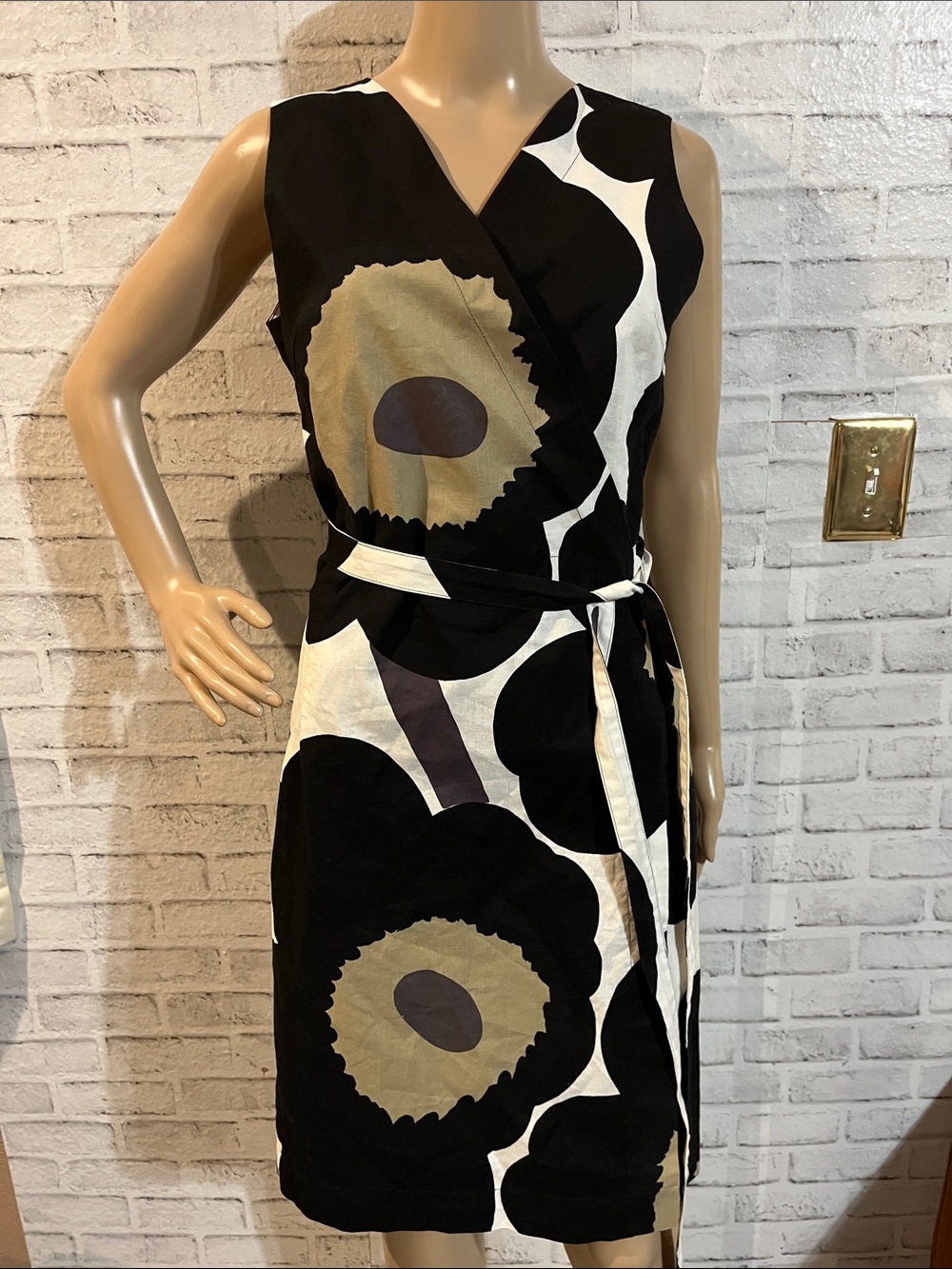 Marimekko vintage poppy big print wrap dress
